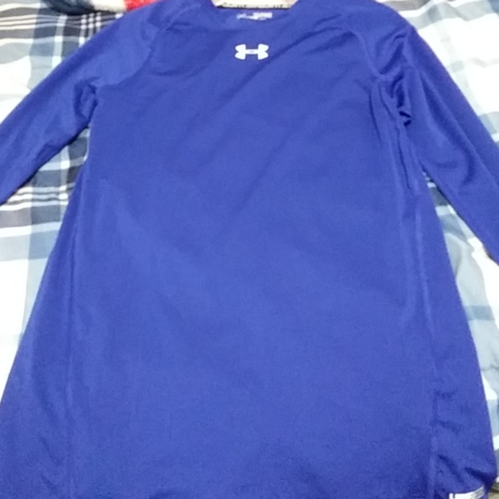 UA dri fit long sleeve